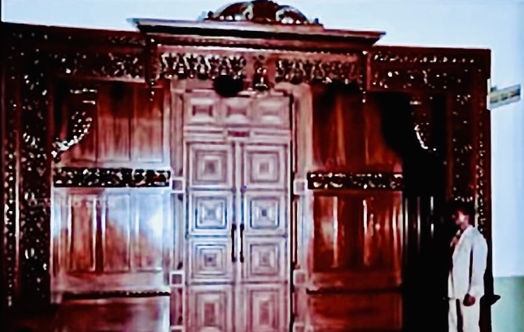 Sandalwood carved door to Cabinet Room